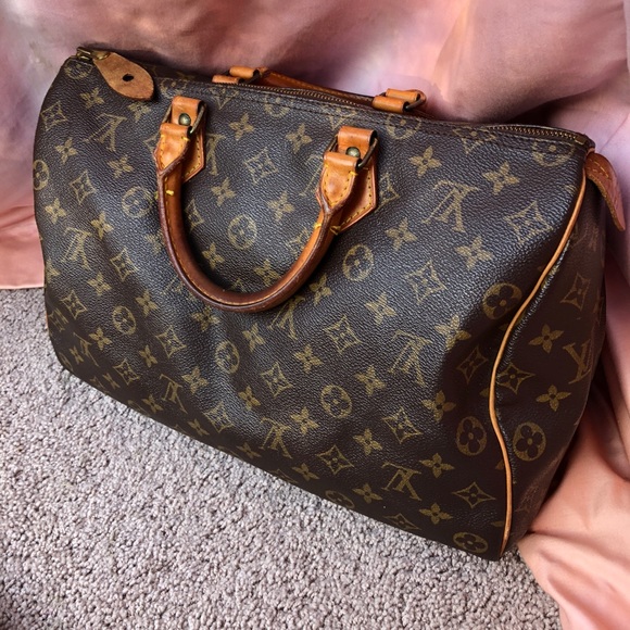 Louis Vuitton Handbags - Louis Vuitton Speedy 35